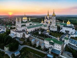 УПЦ в Почаеве проведет большой съезд монашества - 310 наместников со всей Украины